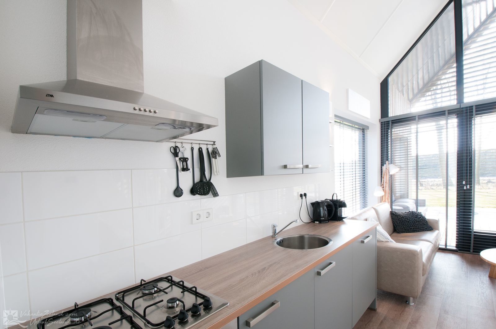 VZ745 Loungevilla Tholen