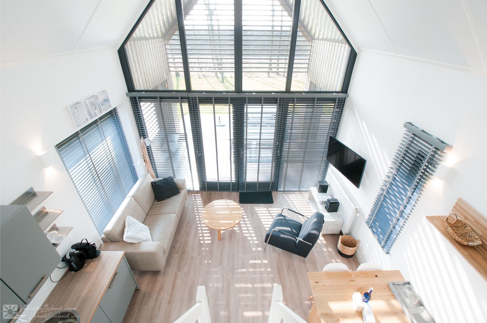 VZ745 Loungevilla Tholen