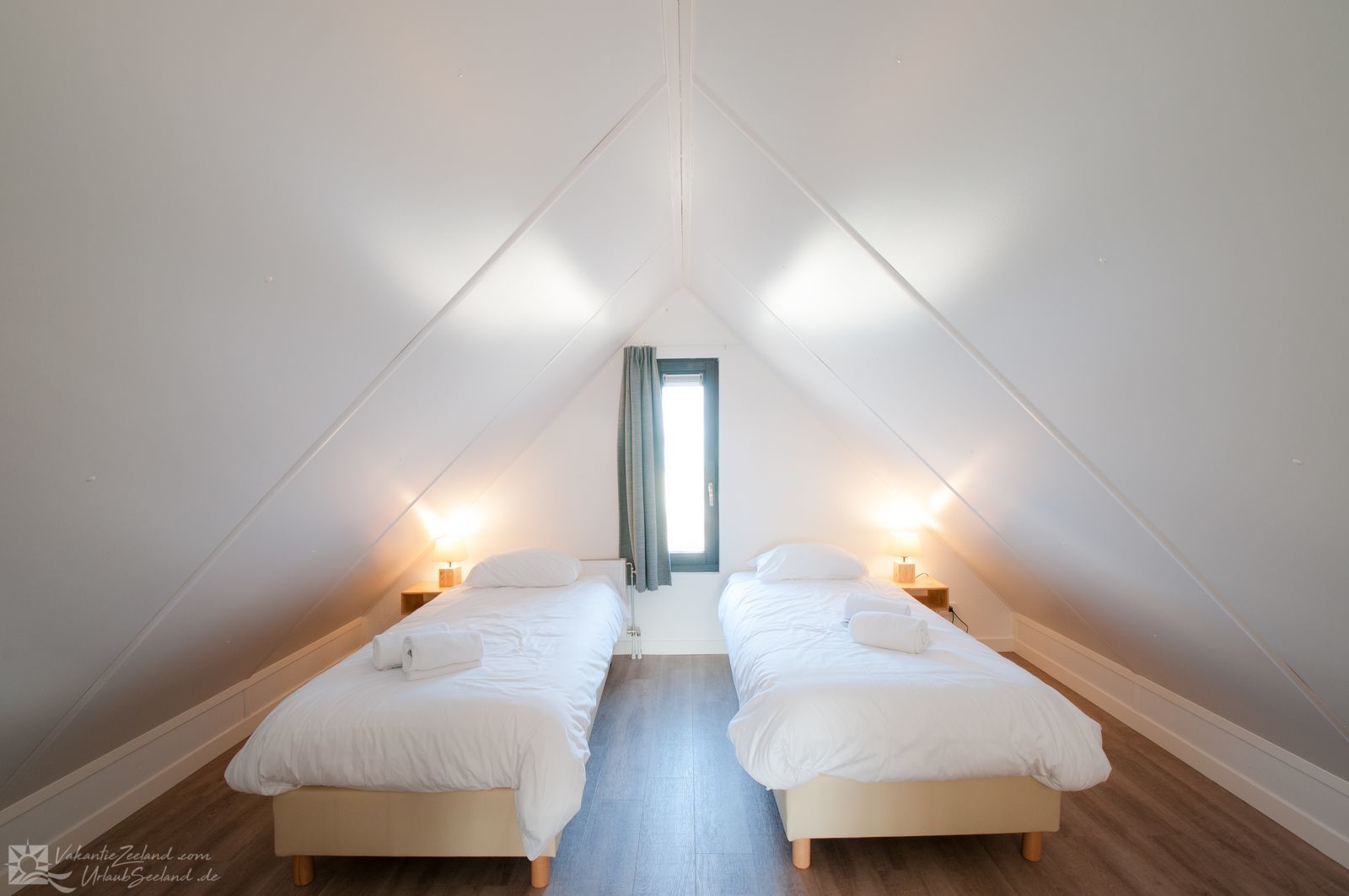 VZ745 Loungevilla Tholen