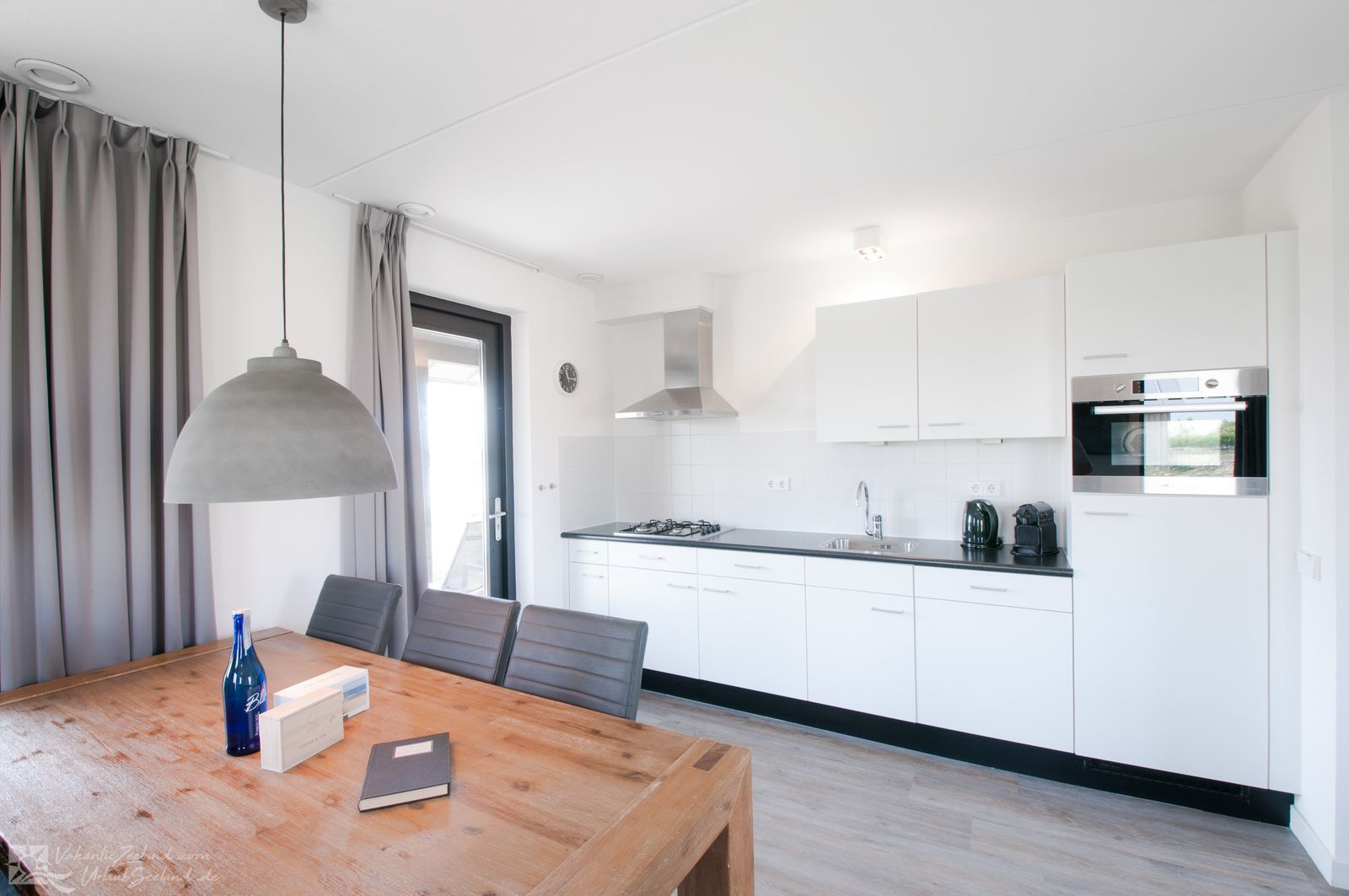 VZ746 Luxe villa Tholen