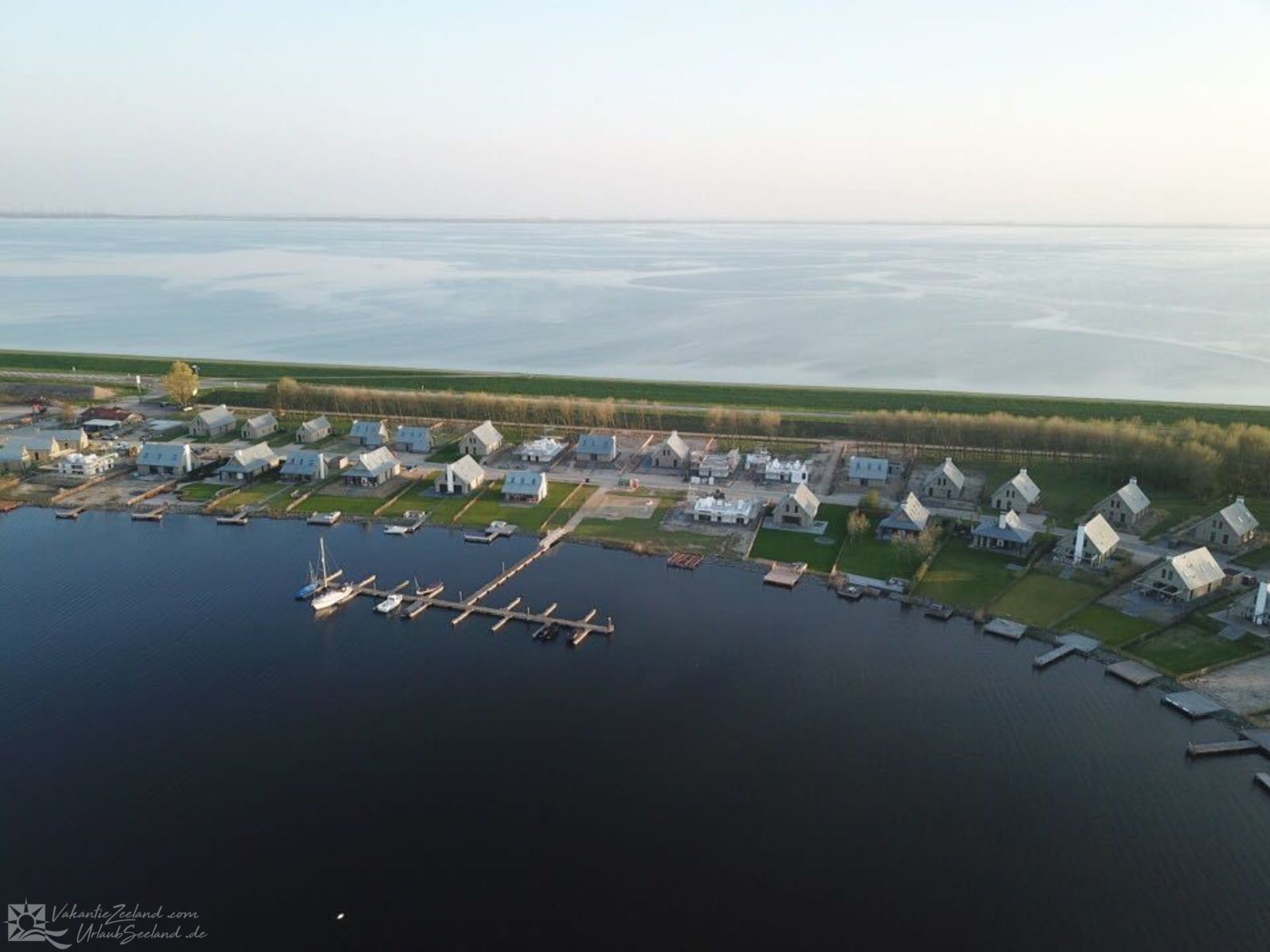 VZ752 Wellness Villa Tholen