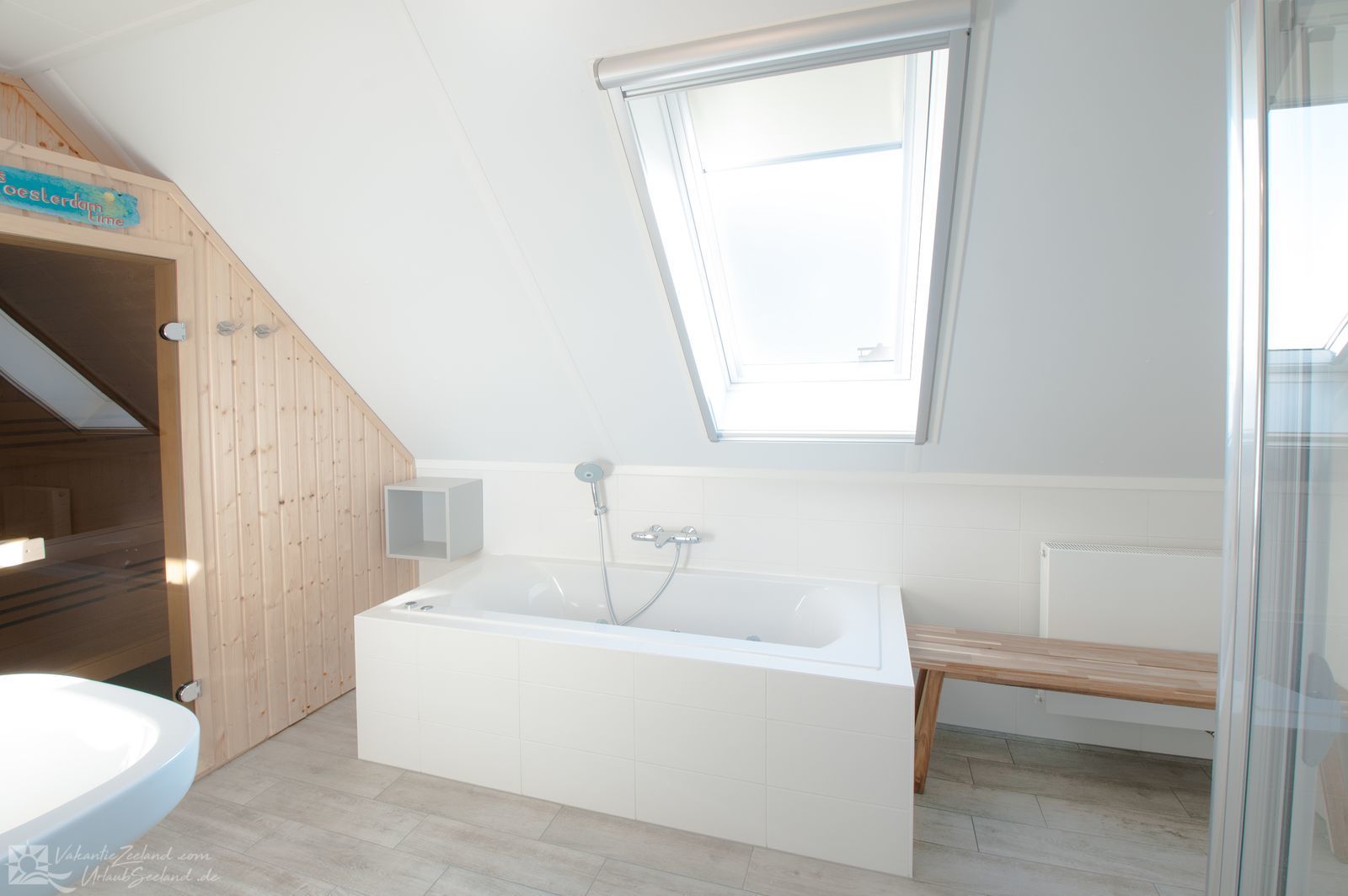 VZ754 Wellness Villa Tholen