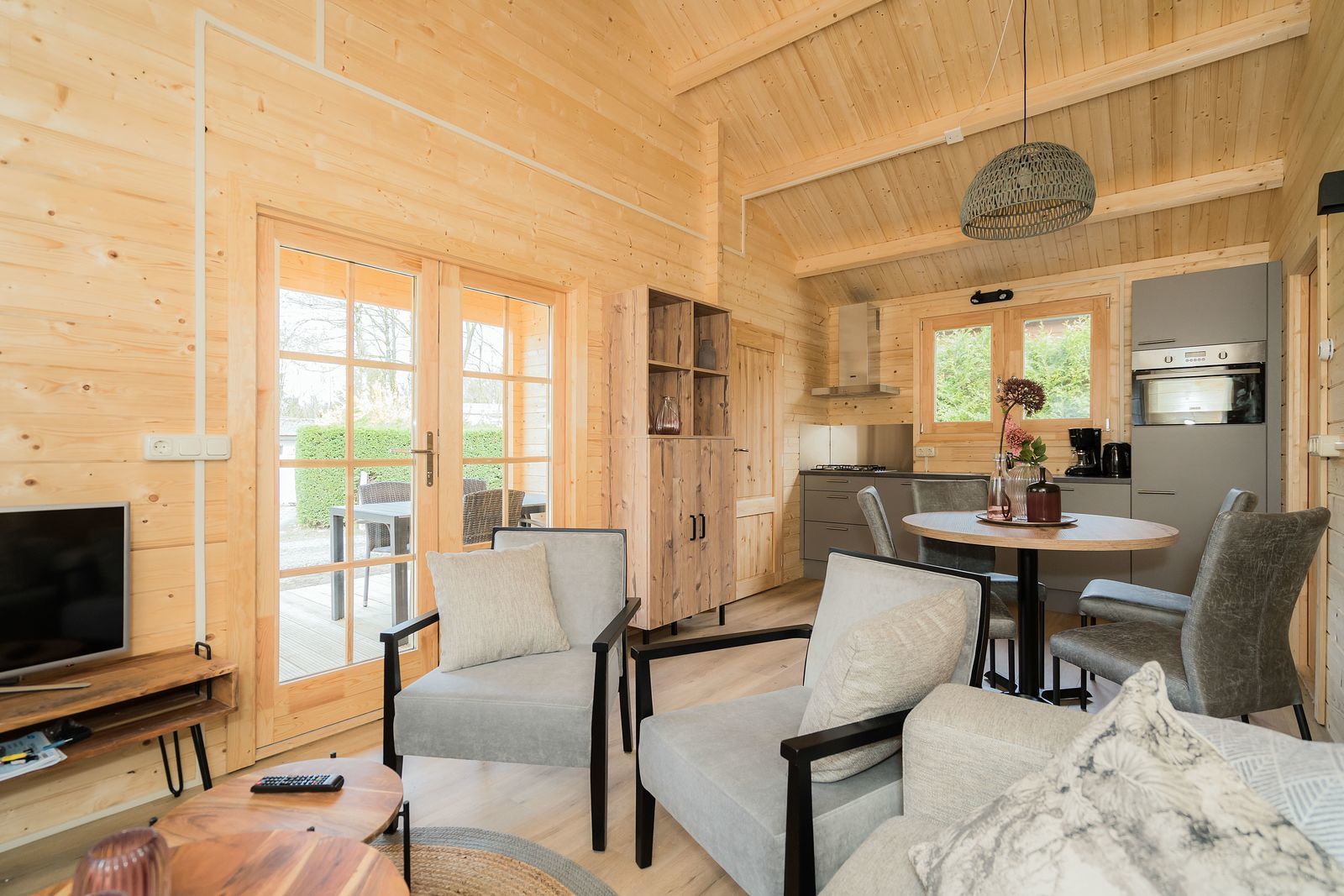 Huckle Berry Fin Lodge