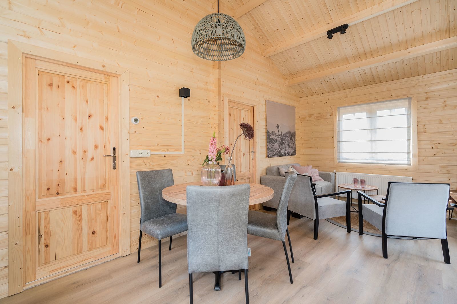 Huckle Berry Fin Lodge