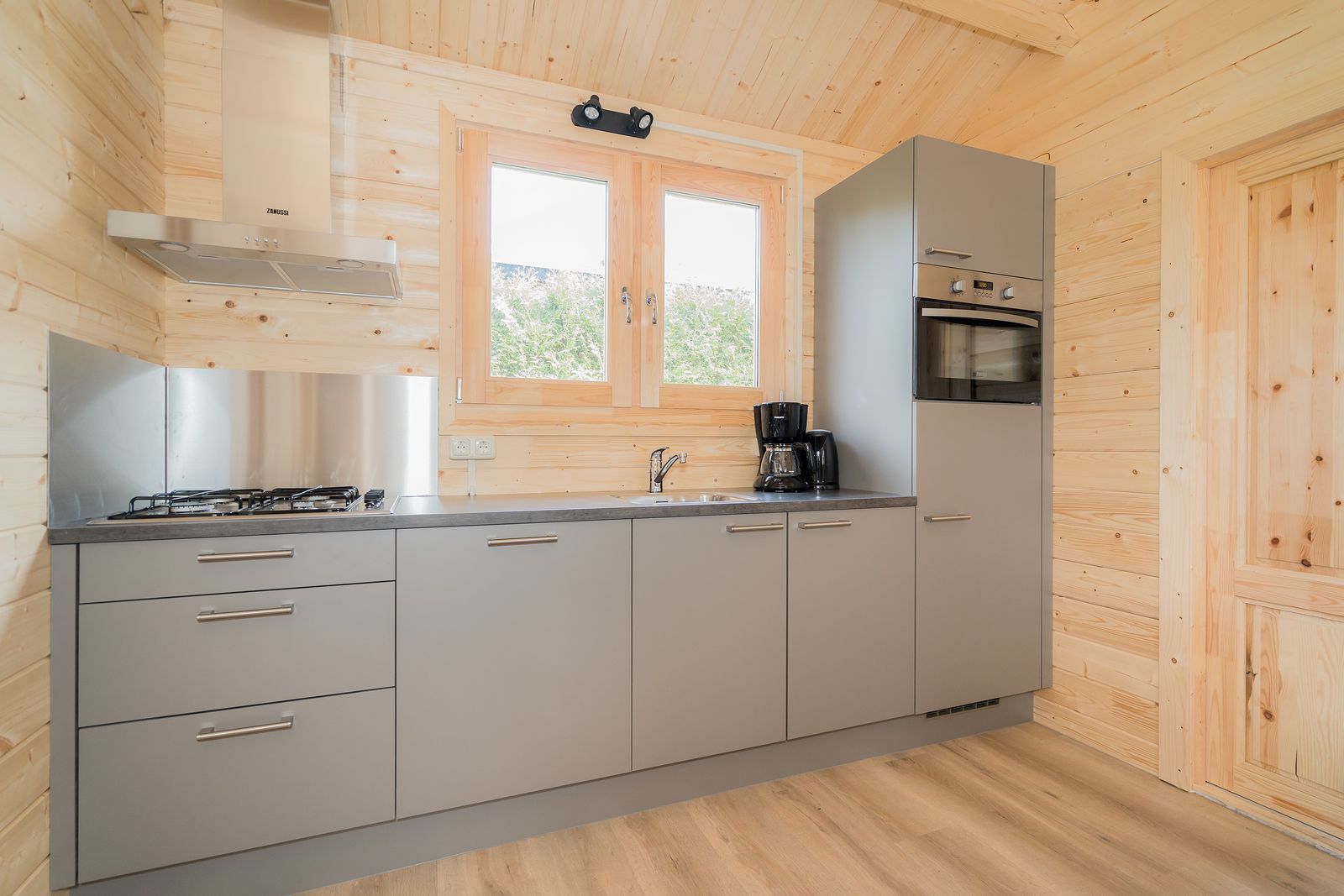 Huckle Berry Fin Lodge