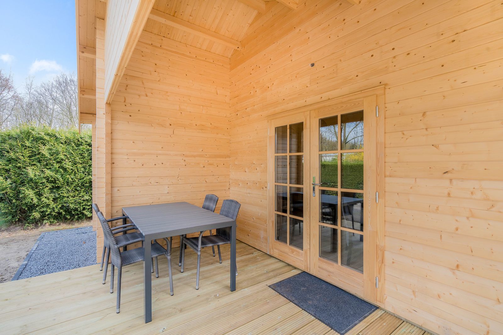 Huckle Berry Fin Lodge