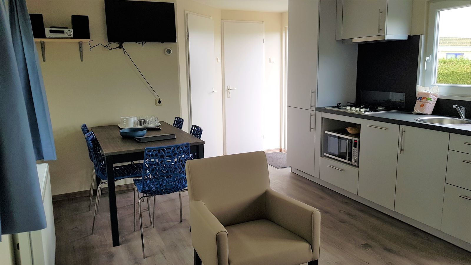 Type B Comfort, 5-person