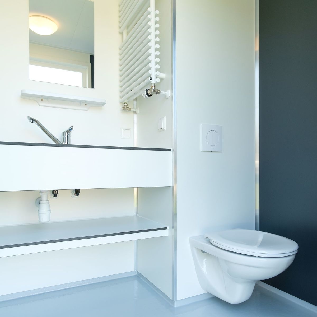 Kampeerplaats met privé sanitair (huisdieren welkom)