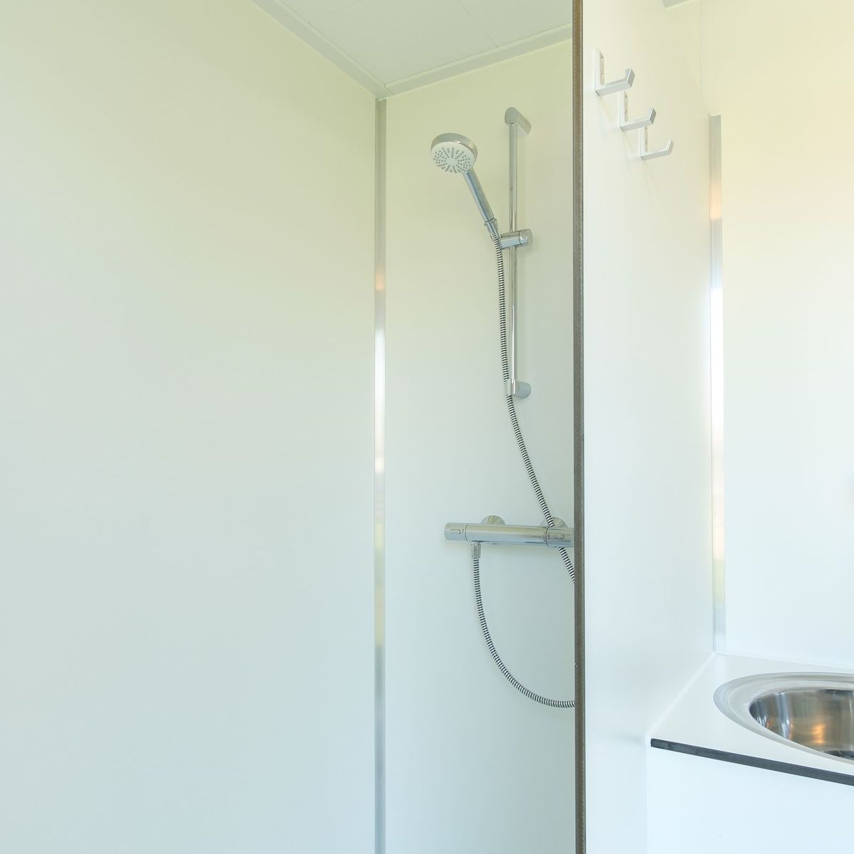 Kampeerplaats met privé sanitair (huisdieren welkom)