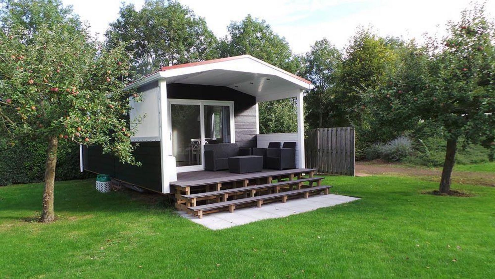 VZ775 Deluxe Lodge in Grijpskerke