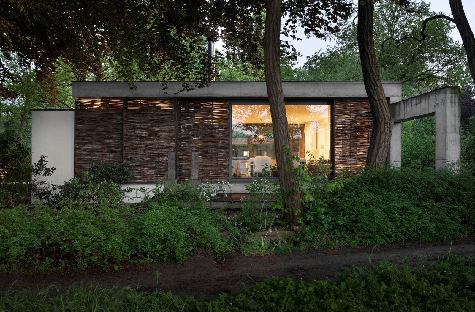 Betonnen Boshuis - luxe vakantiehuis in Brabant