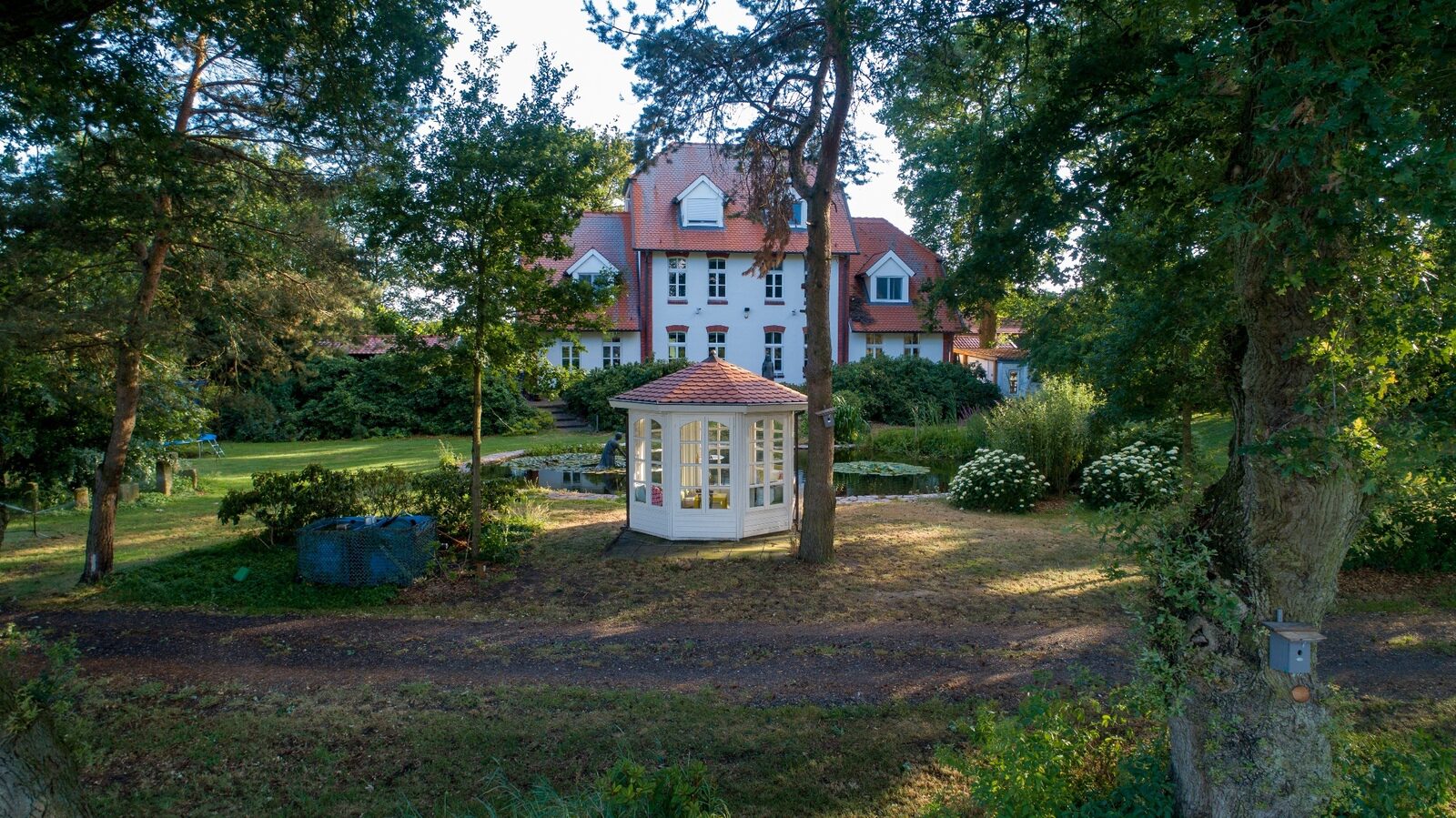 Landhuis Wielen 2 - luxe wellness familiehuis met sauna en jacuzzi