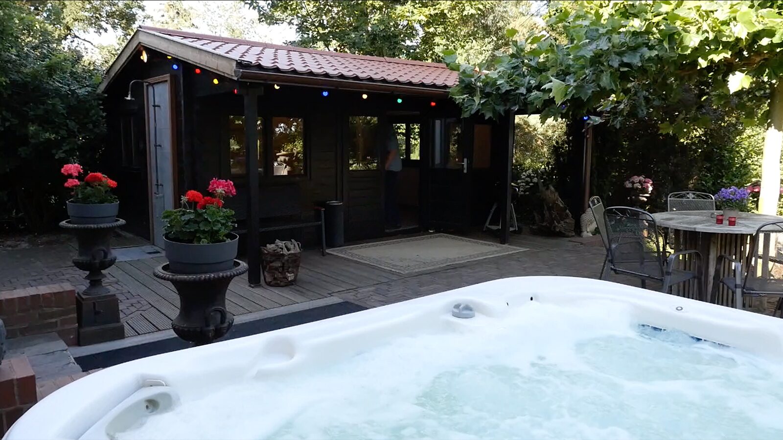Landhuis Wielen 2 - luxe wellness familiehuis met sauna en jacuzzi