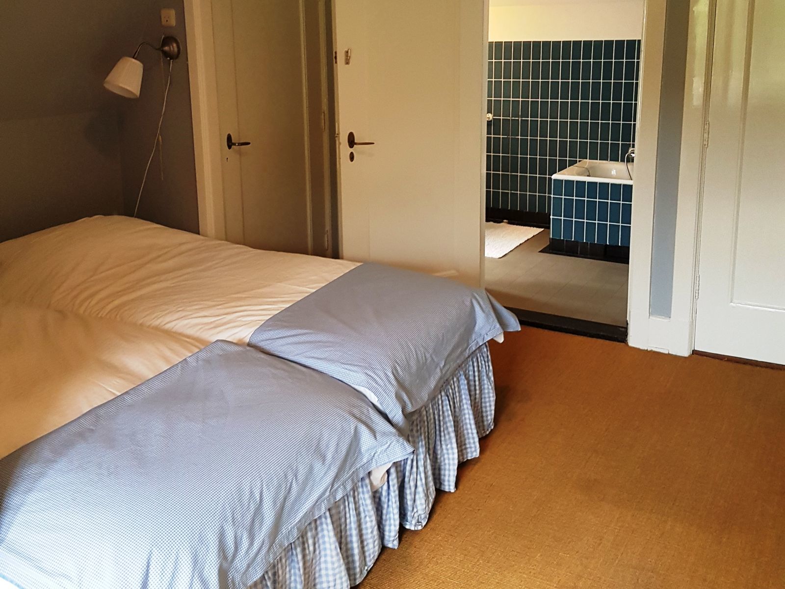 Landhuis Buitenverblijf de Valk - vakantiehuis in Brabant met zwembad en tennisbaan