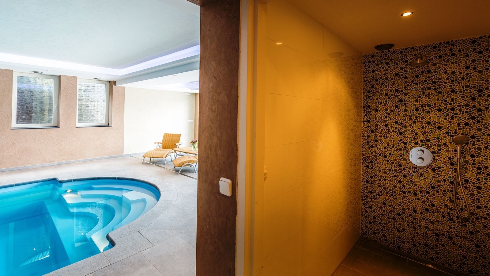 Afbeelding van Witte Villa - luxe vakantiewoning Zuid-Limburg met zwembad en sauna