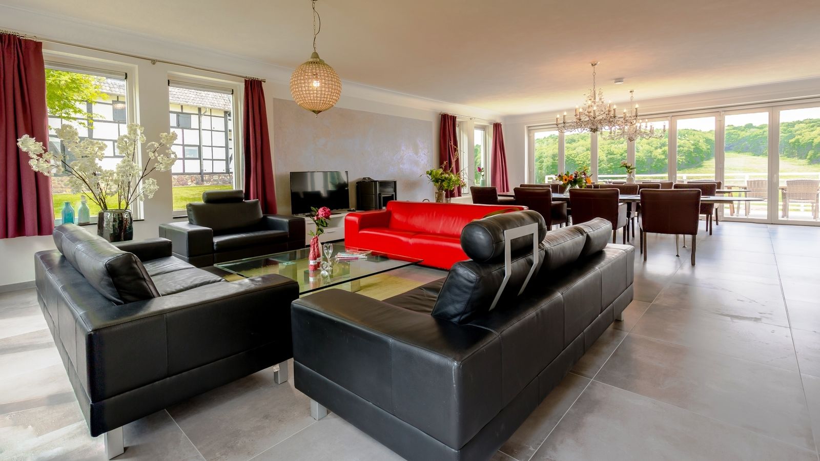 Afbeelding van Witte Villa - luxe vakantiewoning Zuid-Limburg met zwembad en sauna