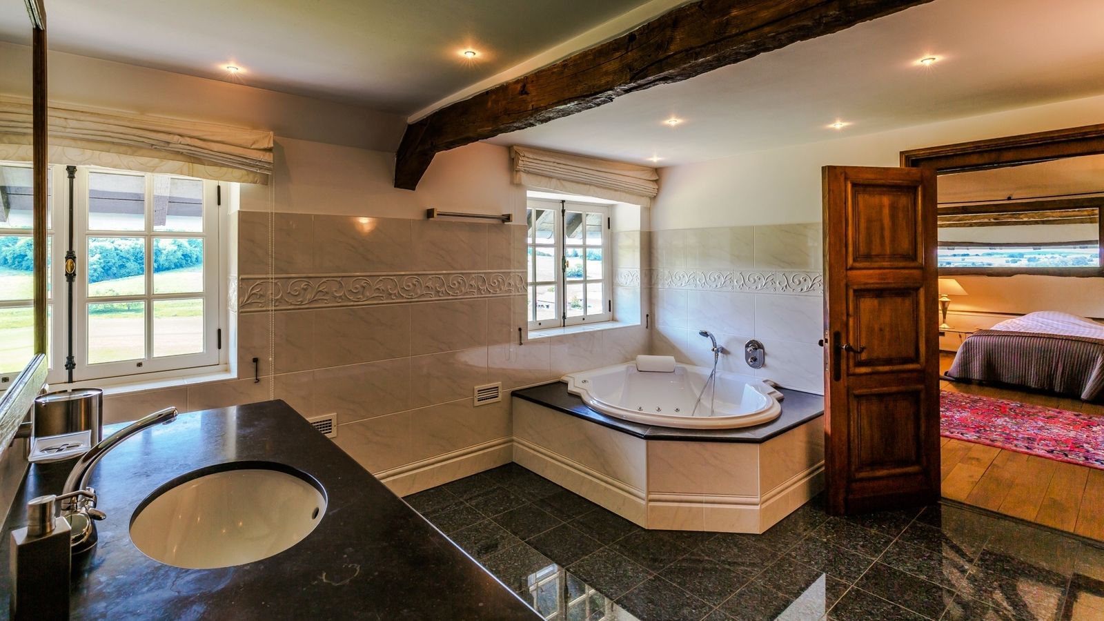 Afbeelding van Carrehoeve Schweiberg - exclusieve vakantievilla met zwembad en jacuzzi in Zuid-Limburg