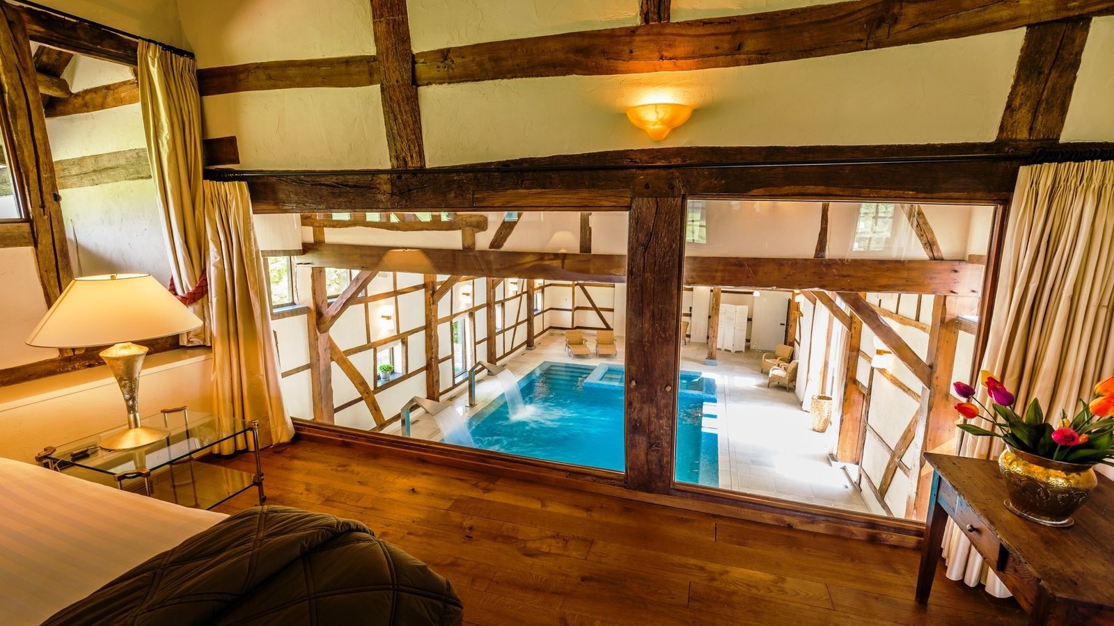 Carrehoeve Schweiberg - exclusieve vakantievilla met zwembad en jacuzzi in Zuid-Limburg