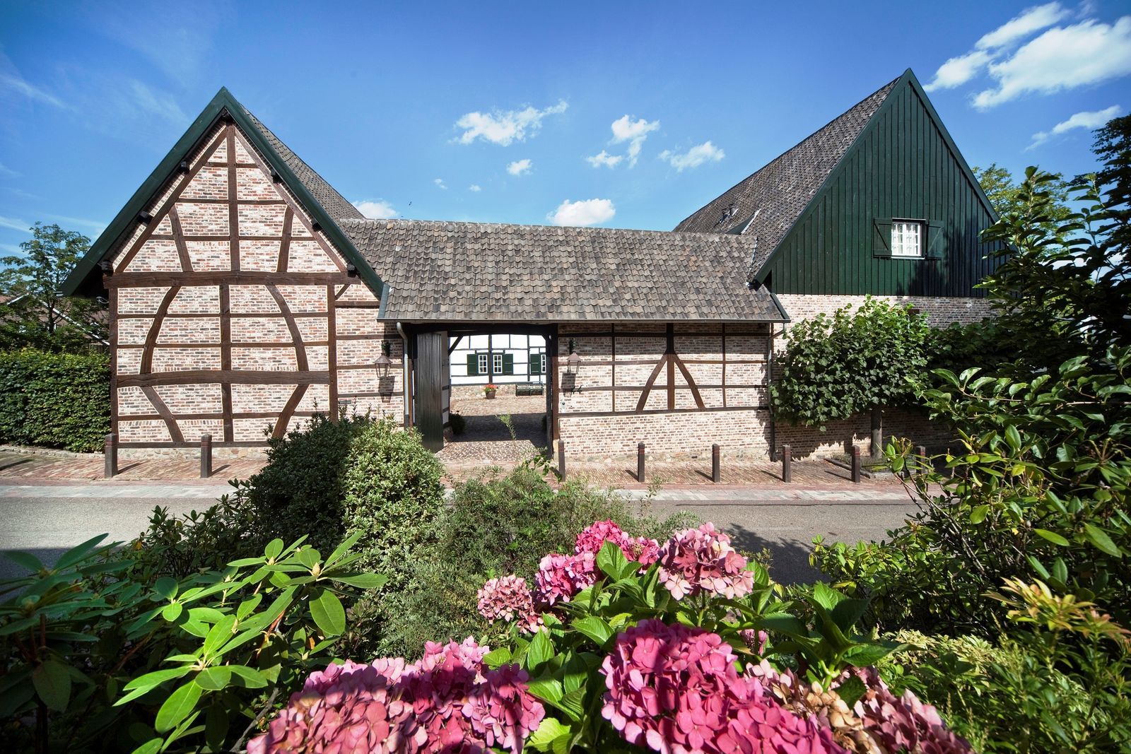 Carrehoeve Schweiberg - exclusieve vakantievilla met zwembad en jacuzzi in Zuid-Limburg