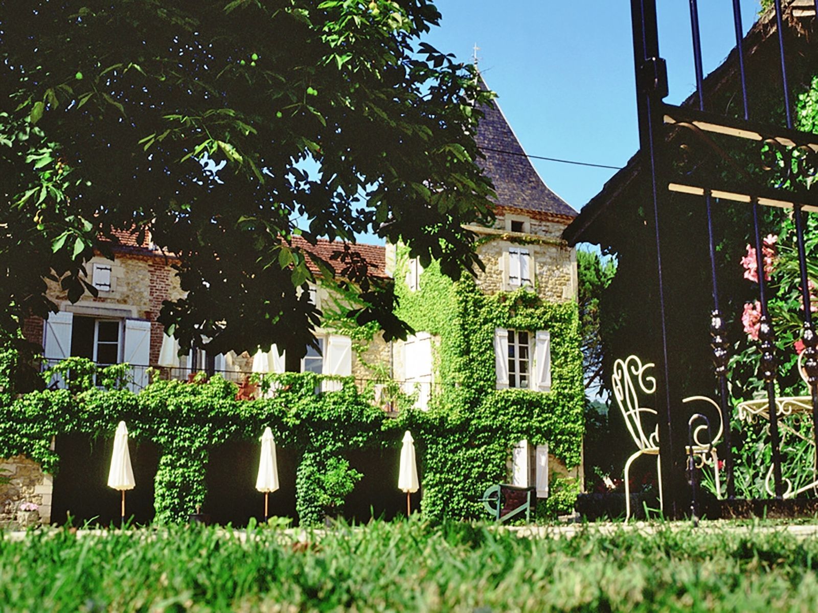 Chateau Prayssac - A op kleinschalig vakantiepark met zwembad
