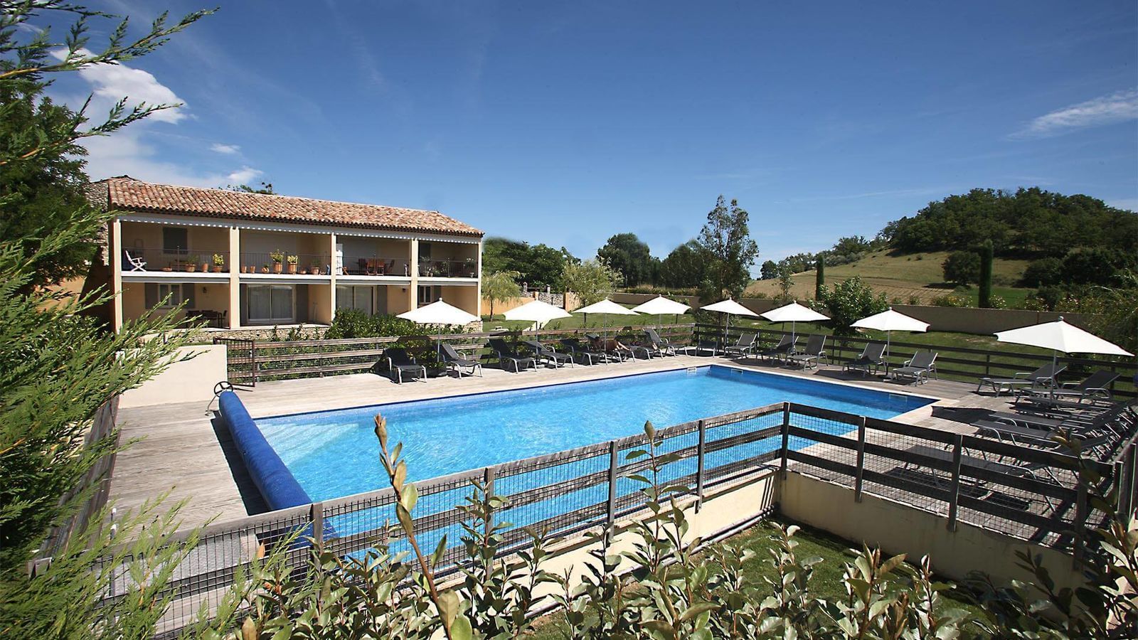 Park Beaudine - villa T4 met gemeenschappelijk zwembad in de Provence