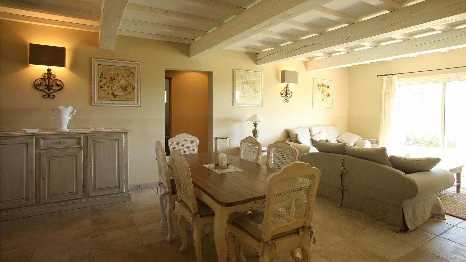 Park Beaudine - villa T4 met gemeenschappelijk zwembad in de Provence