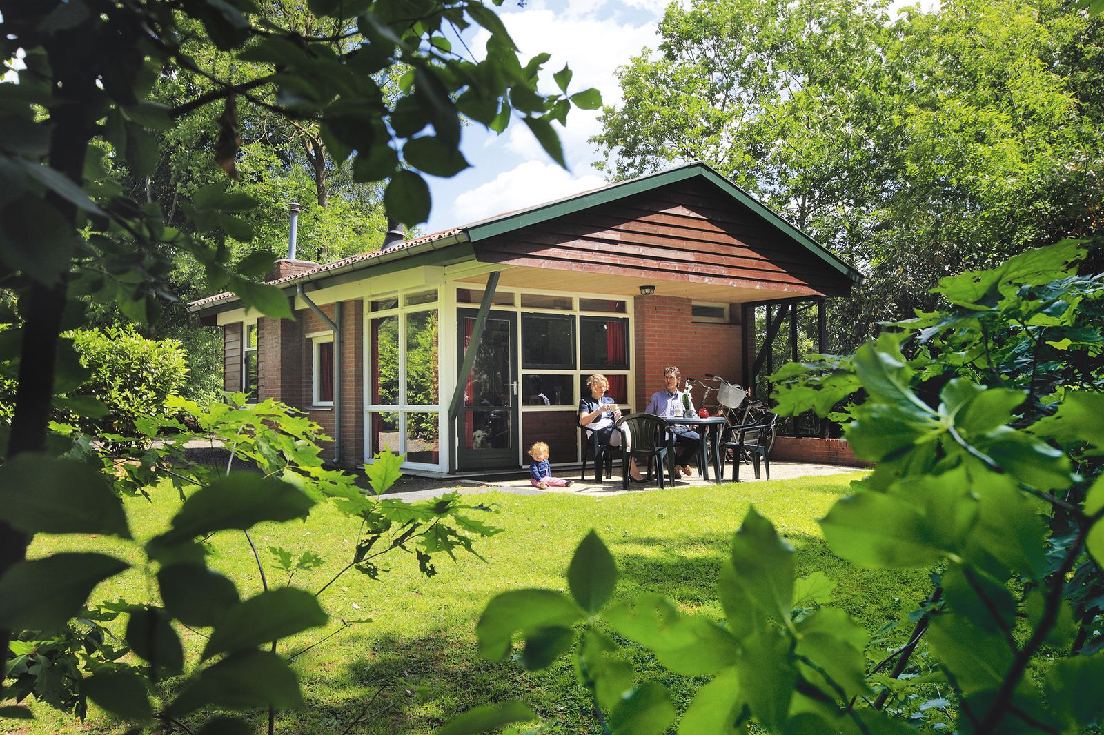 Bungalow park for senior citizens - Holidaypark De Lindenberg