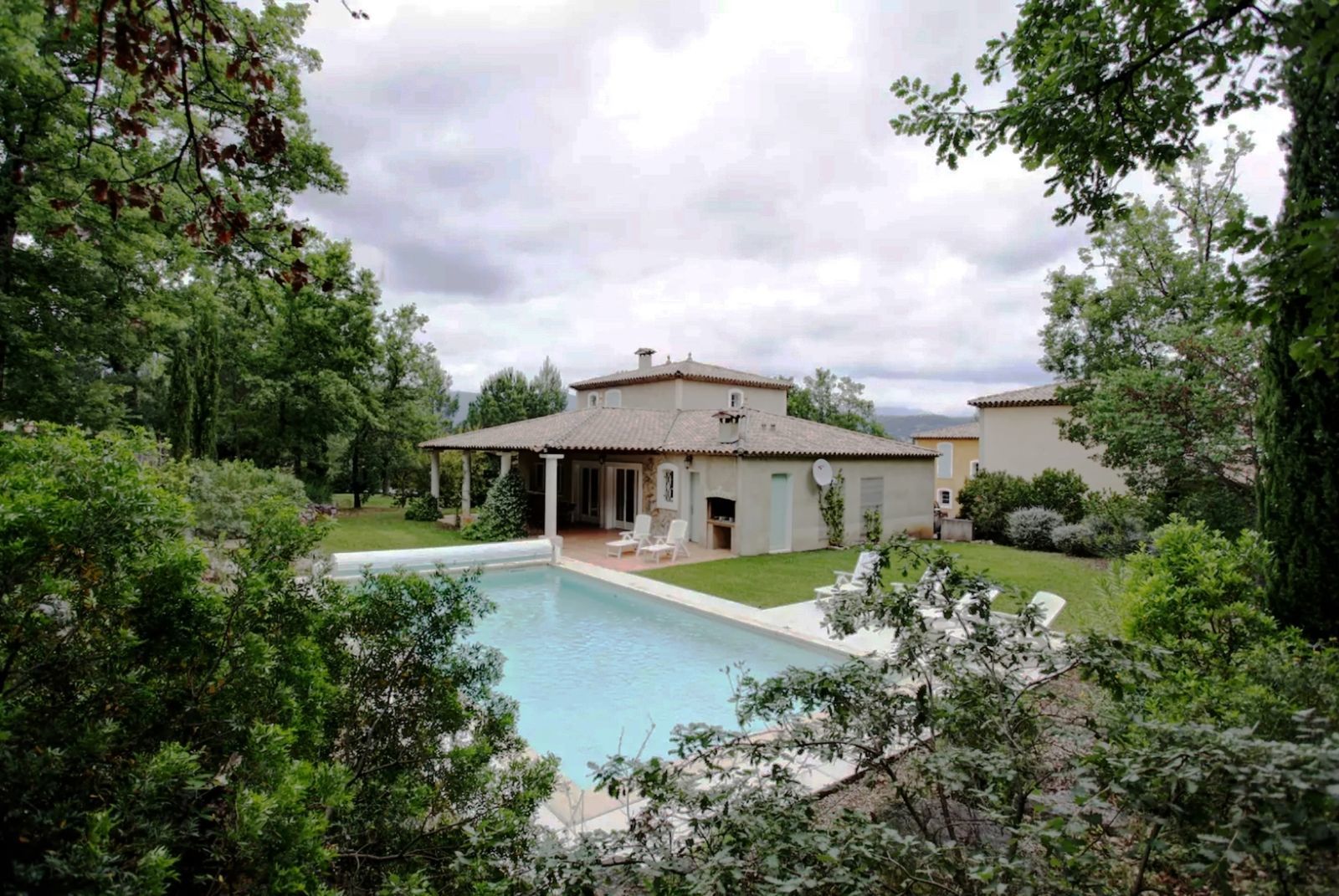 Villa Fayence – grote vakantievilla met privé-zwembad