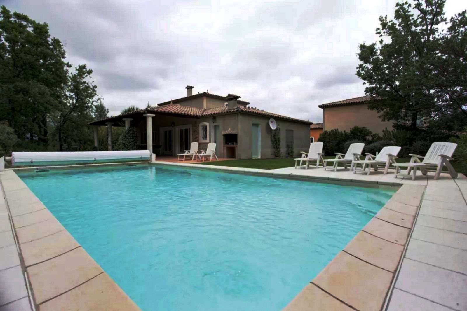 Villa Fayence – grote vakantievilla met privé-zwembad