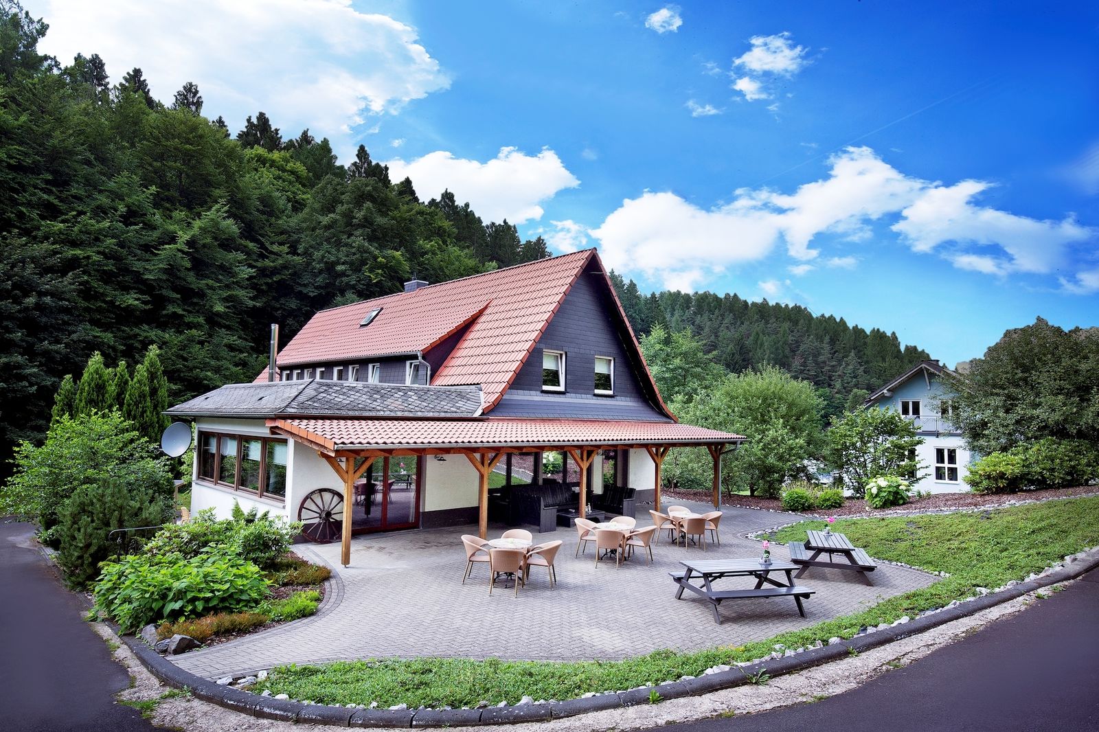 Afbeelding van Huize Schutzbach XL - luxe vakantiehuis in de natuur van Duitsland
