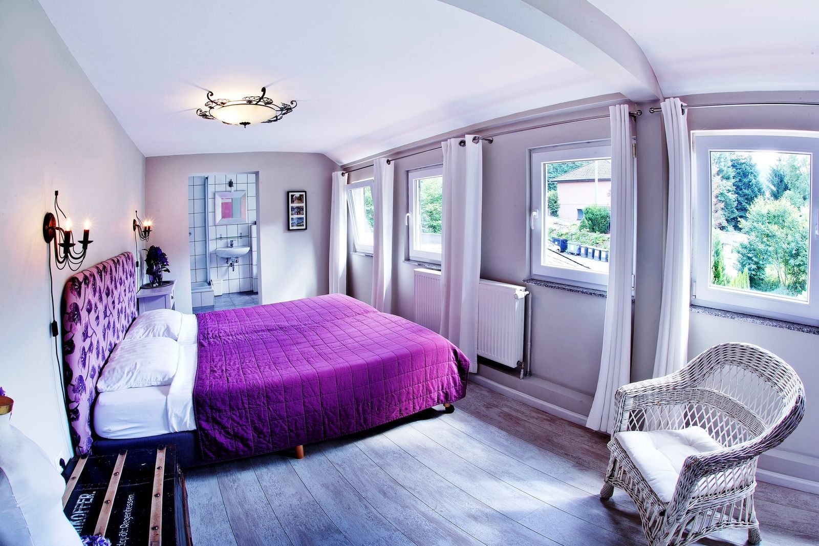 Huize Schutzbach XL - luxe vakantiehuis in de natuur van Duitsland