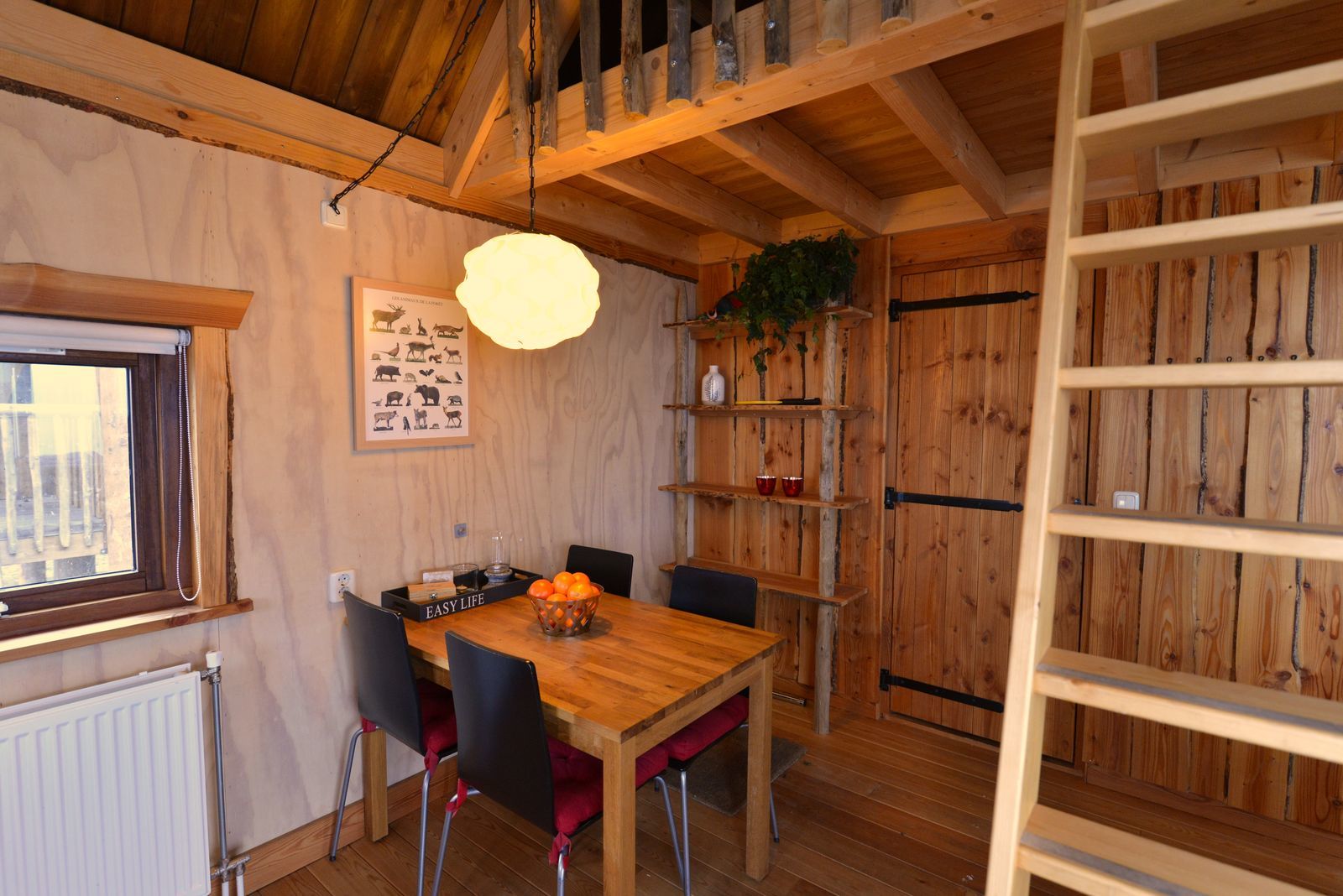 Tree house (5-person)