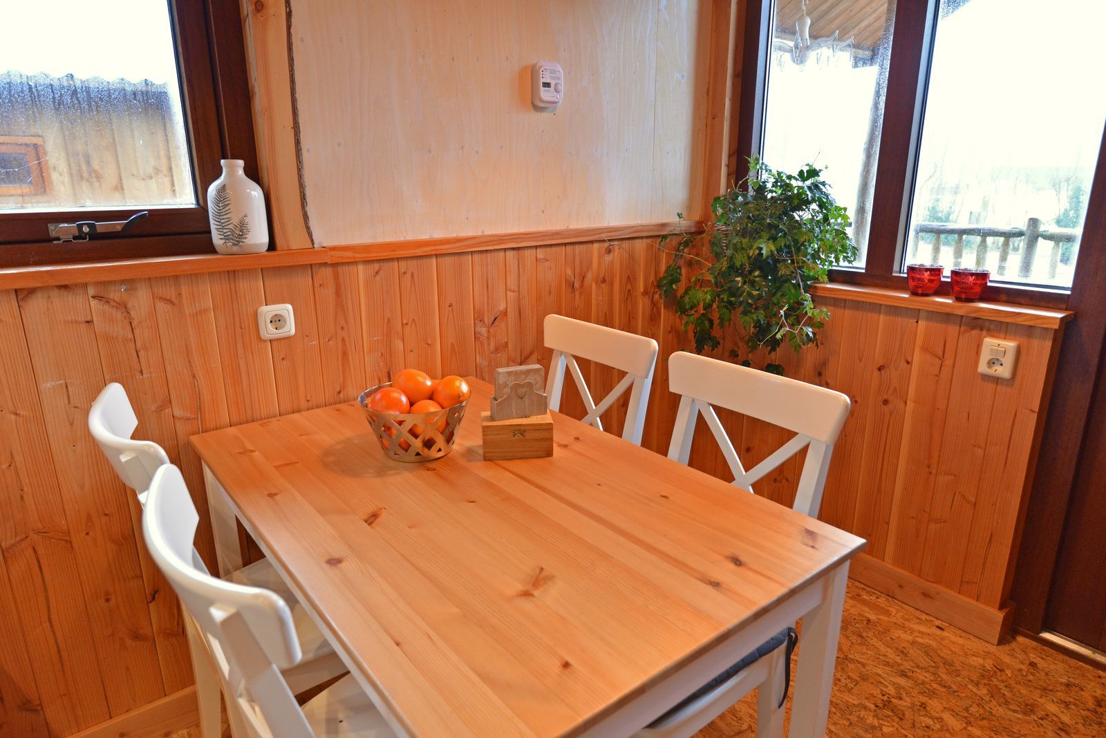 Wanderer's Cabin Plus (4-person)