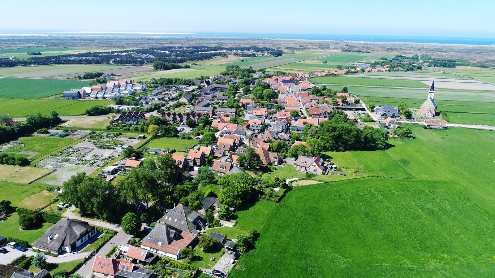 Afbeelding van Texels Landleven XL - groepsvakantiehuis met sauna en ecozwemvijver