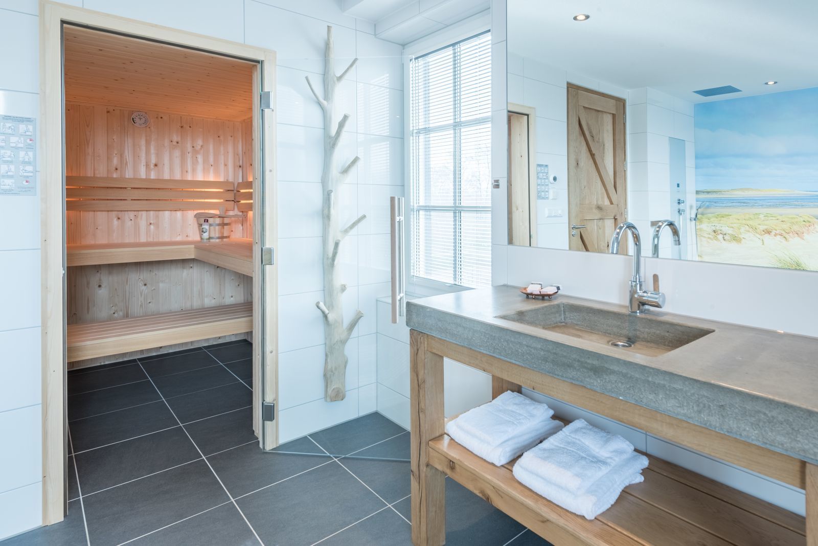 Texels Landleven XXL - luxe vakantiehuis met sauna en ecozwemvijver
