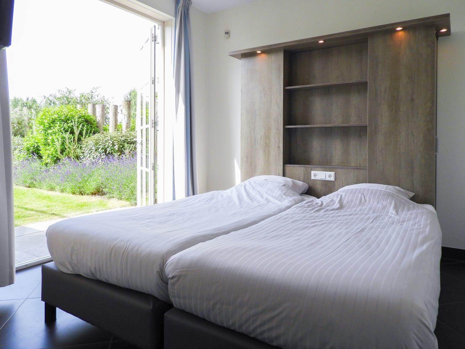 VZ151 vakantiewoning met Zwembad Colijnsplaat