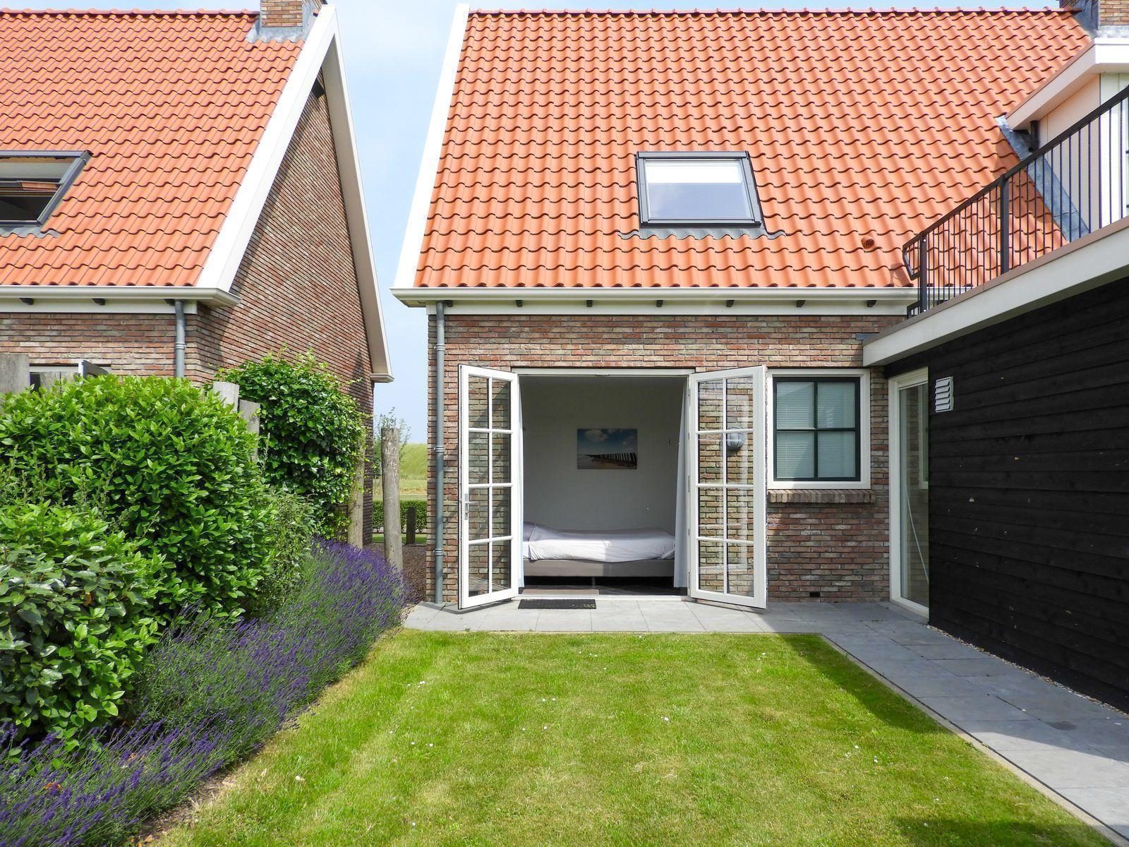 VZ151 vakantiewoning met Zwembad Colijnsplaat