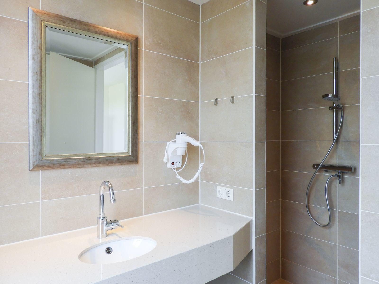 VZ151 vakantiewoning met Zwembad Colijnsplaat