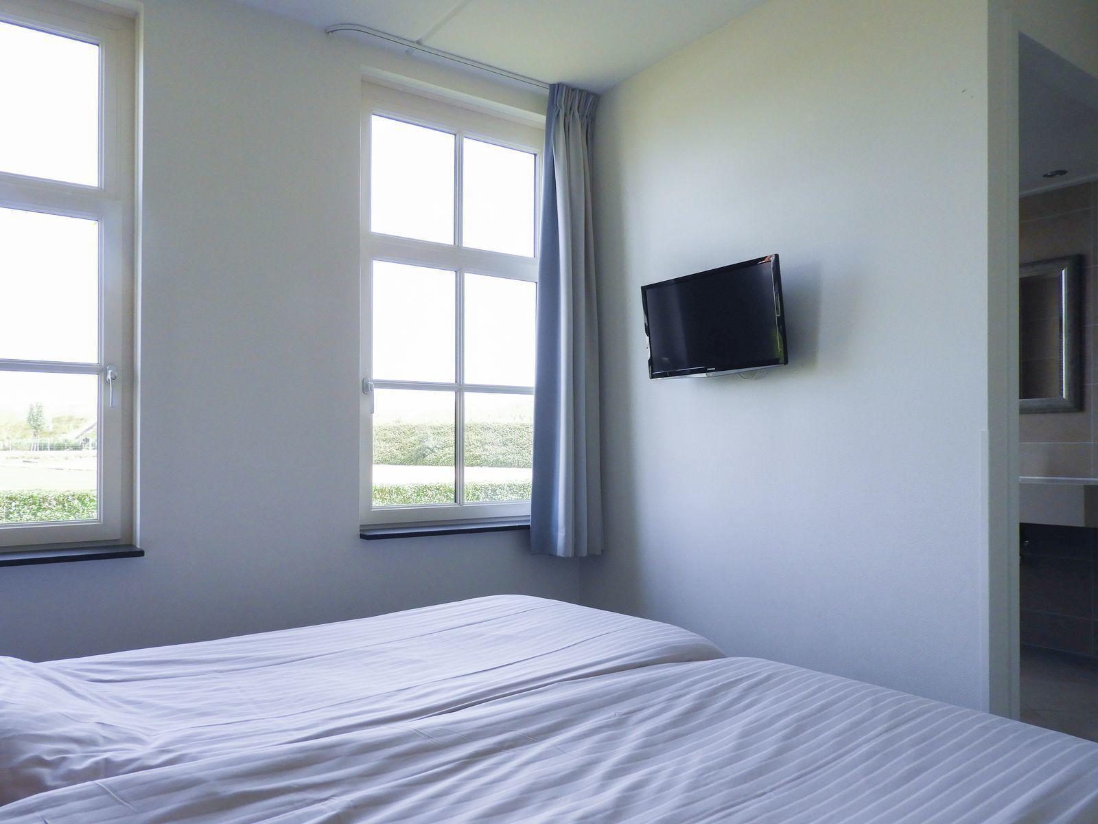 VZ151 vakantiewoning met Zwembad Colijnsplaat