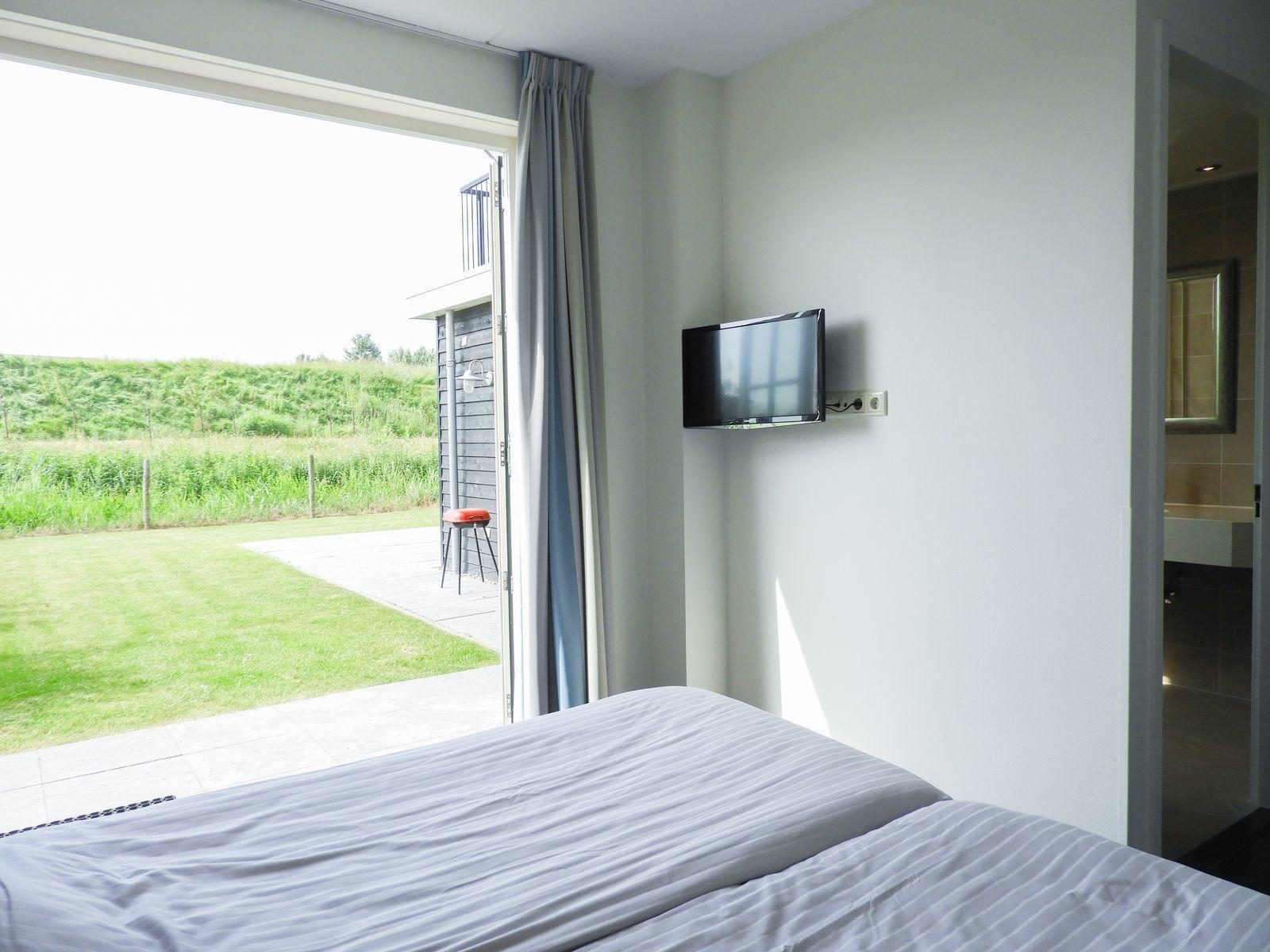 VZ151 vakantiewoning met Zwembad Colijnsplaat