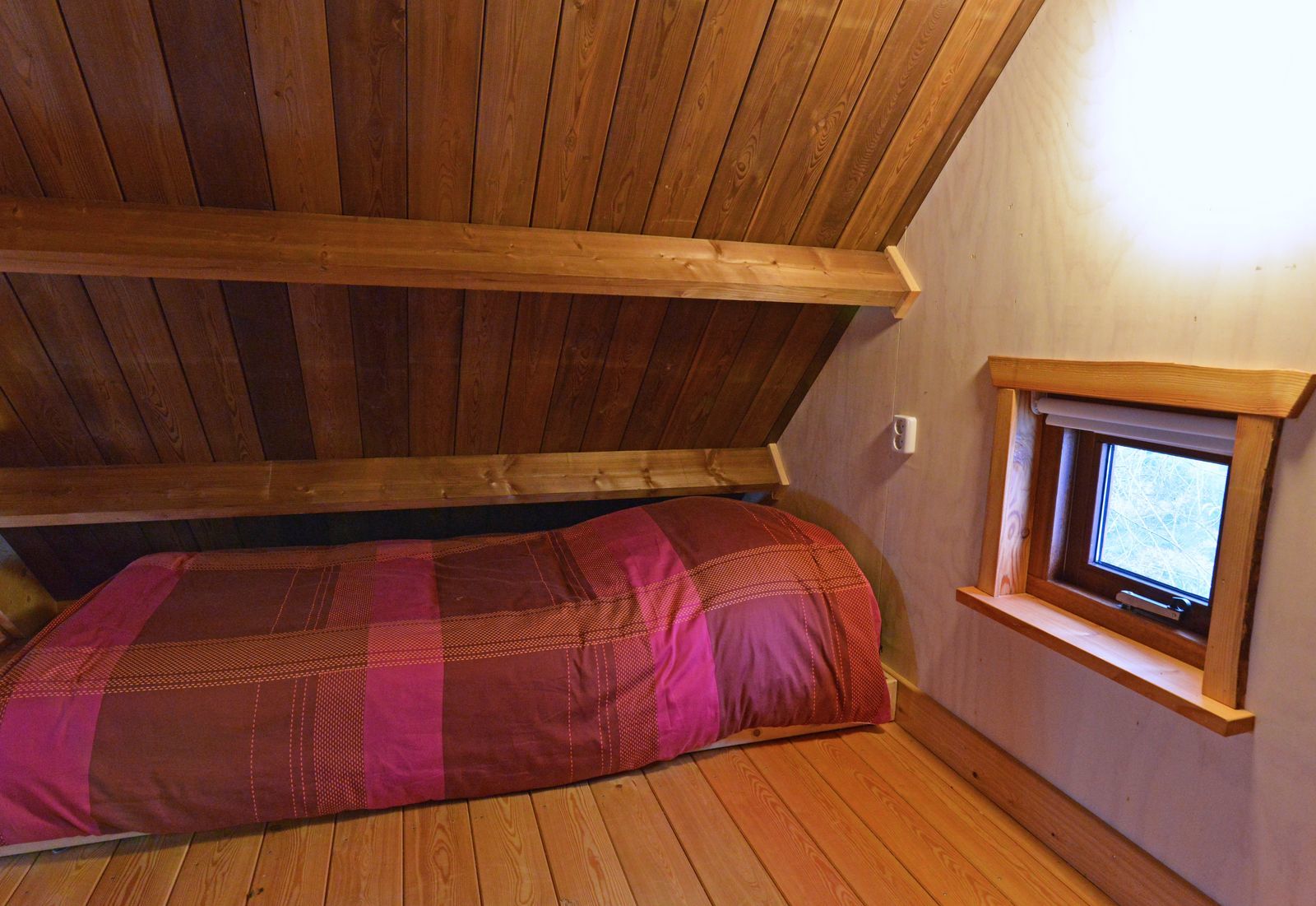Tree house (5-person)