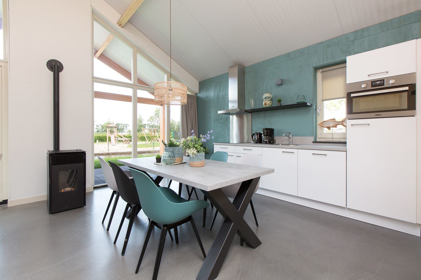 Ferienhaus Eneva 6