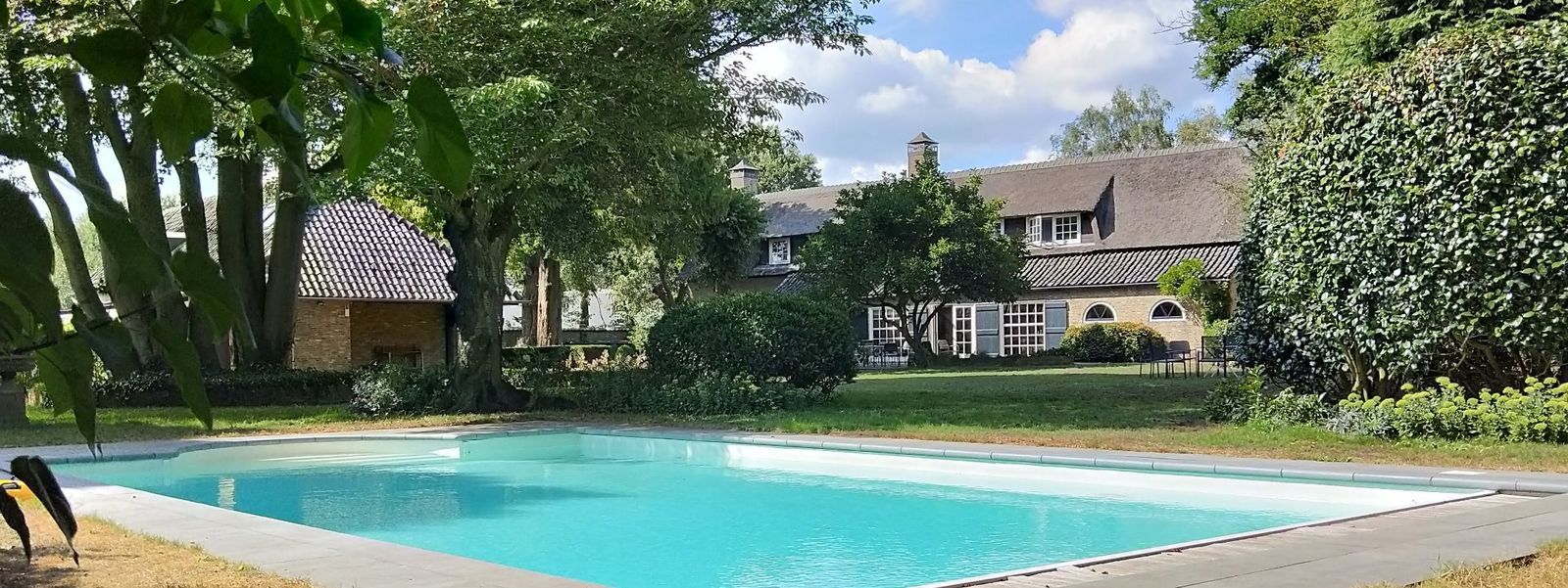 Vrachelse Heide - luxe vakantiehuis in Brabant met zwembad en jacuzzi