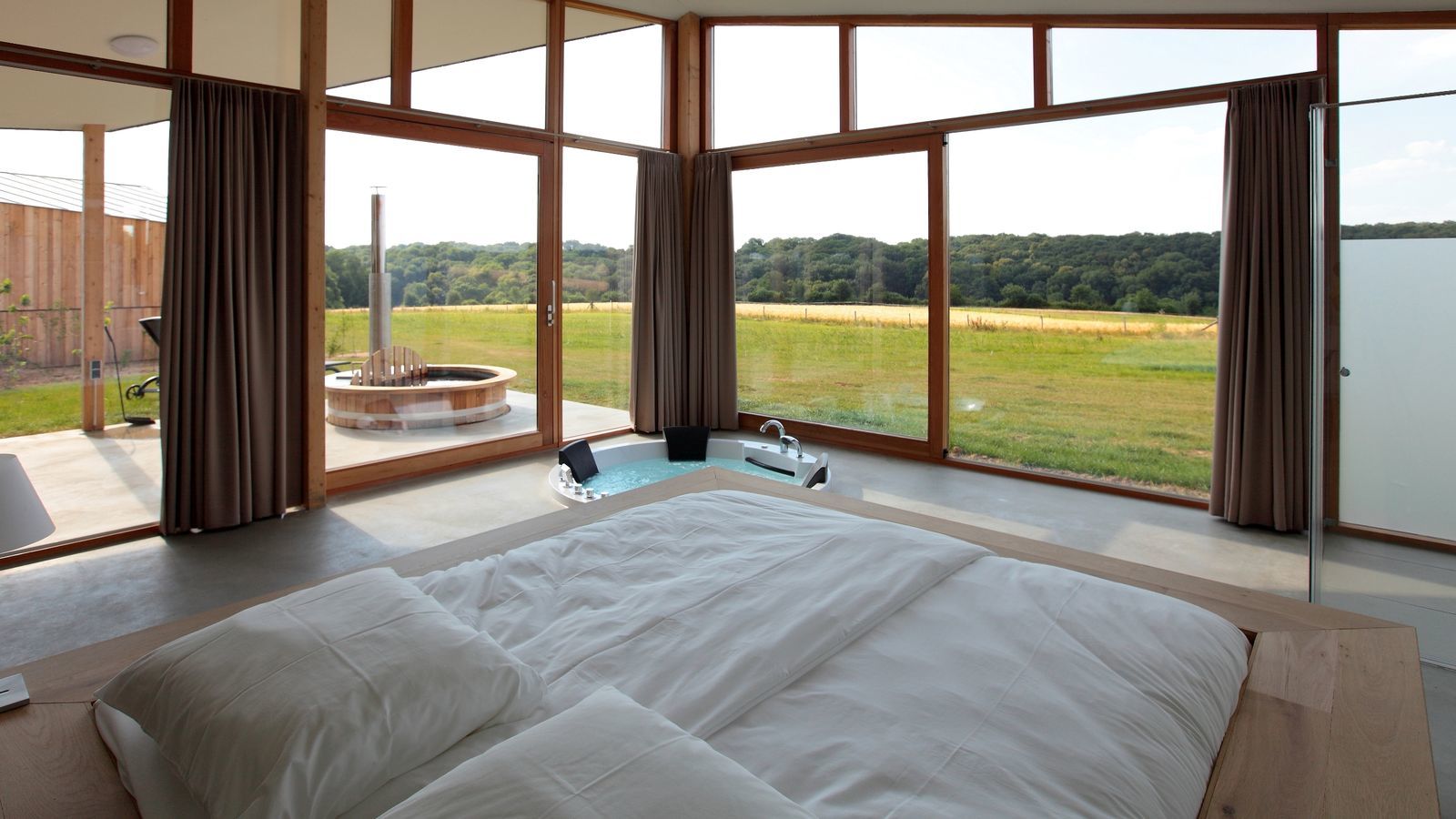 Landgoed St. Geertruid - Natuurloft® Water met hottub en jacuzzi