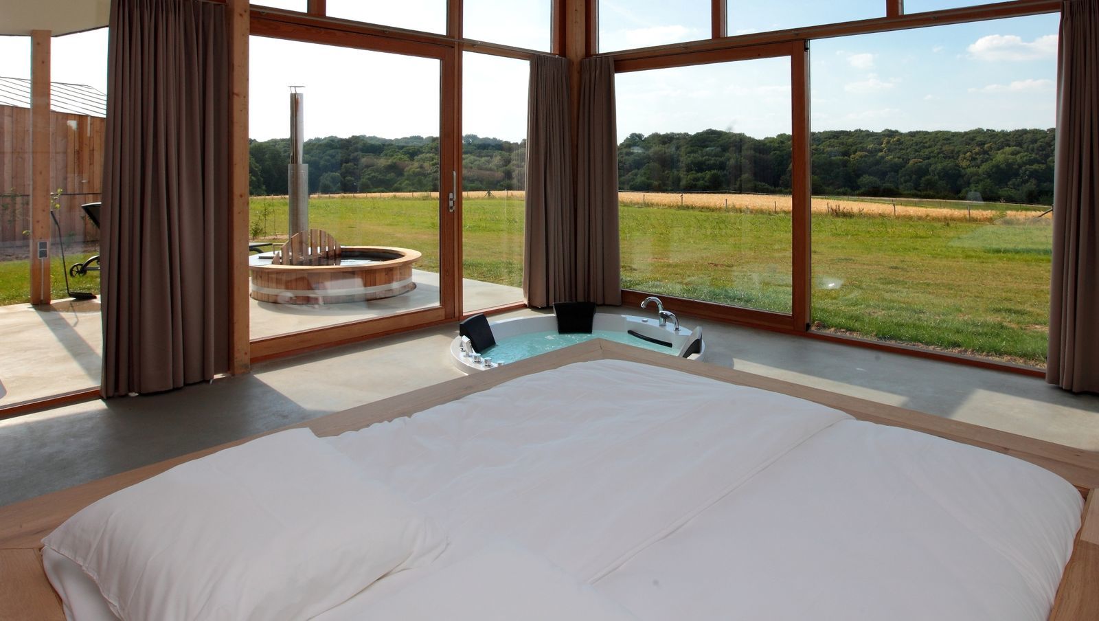 Landgoed St. Geertruid - Natuurloft® Water met hottub en jacuzzi