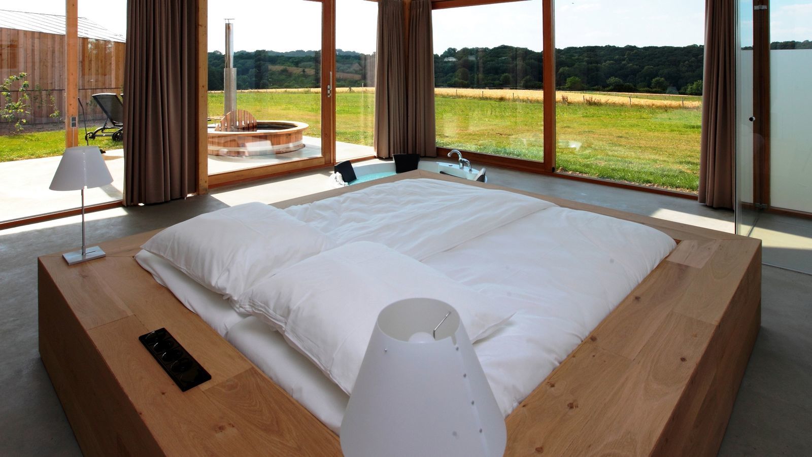 Landgoed St. Geertruid - Natuurloft® Water met hottub en jacuzzi