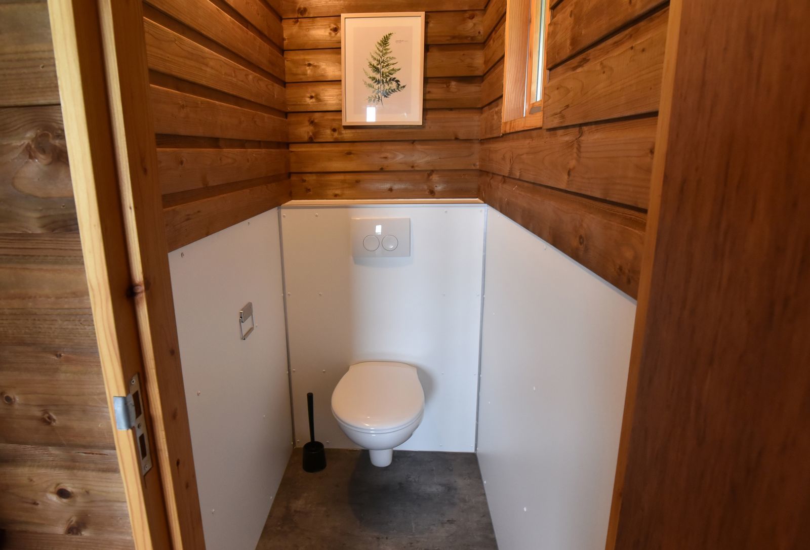 River Cabin (4-person)