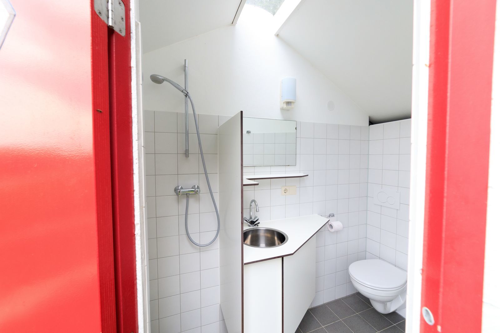 Komfortplatz mit eigenem Badezimmer.