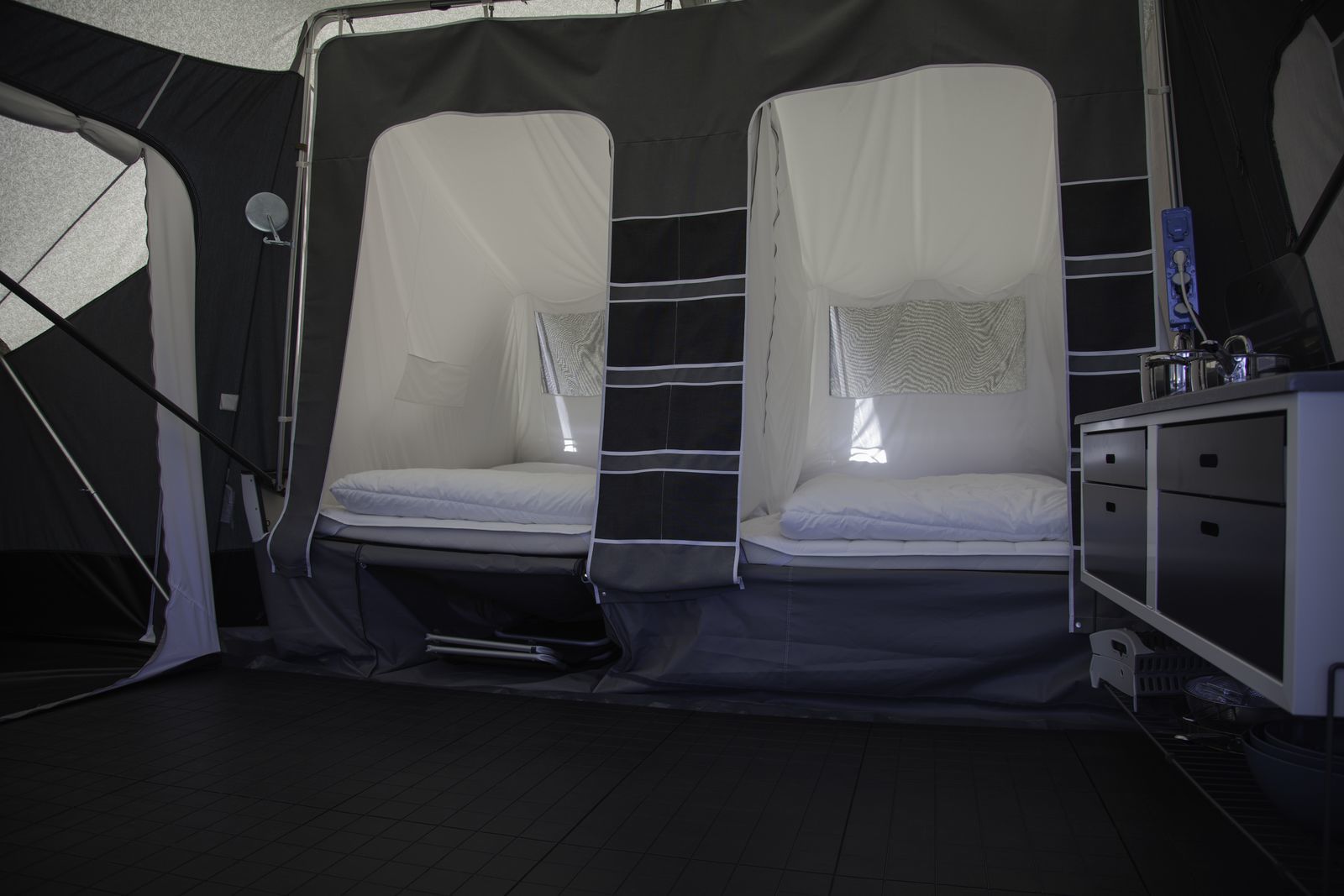 Pop-up camper