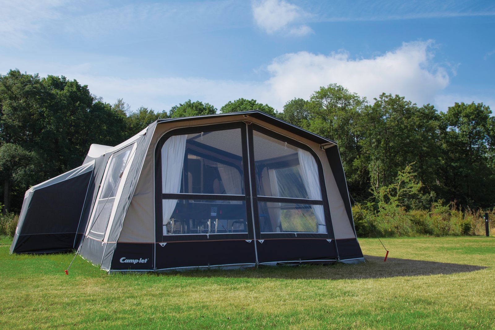 Pop-up camper